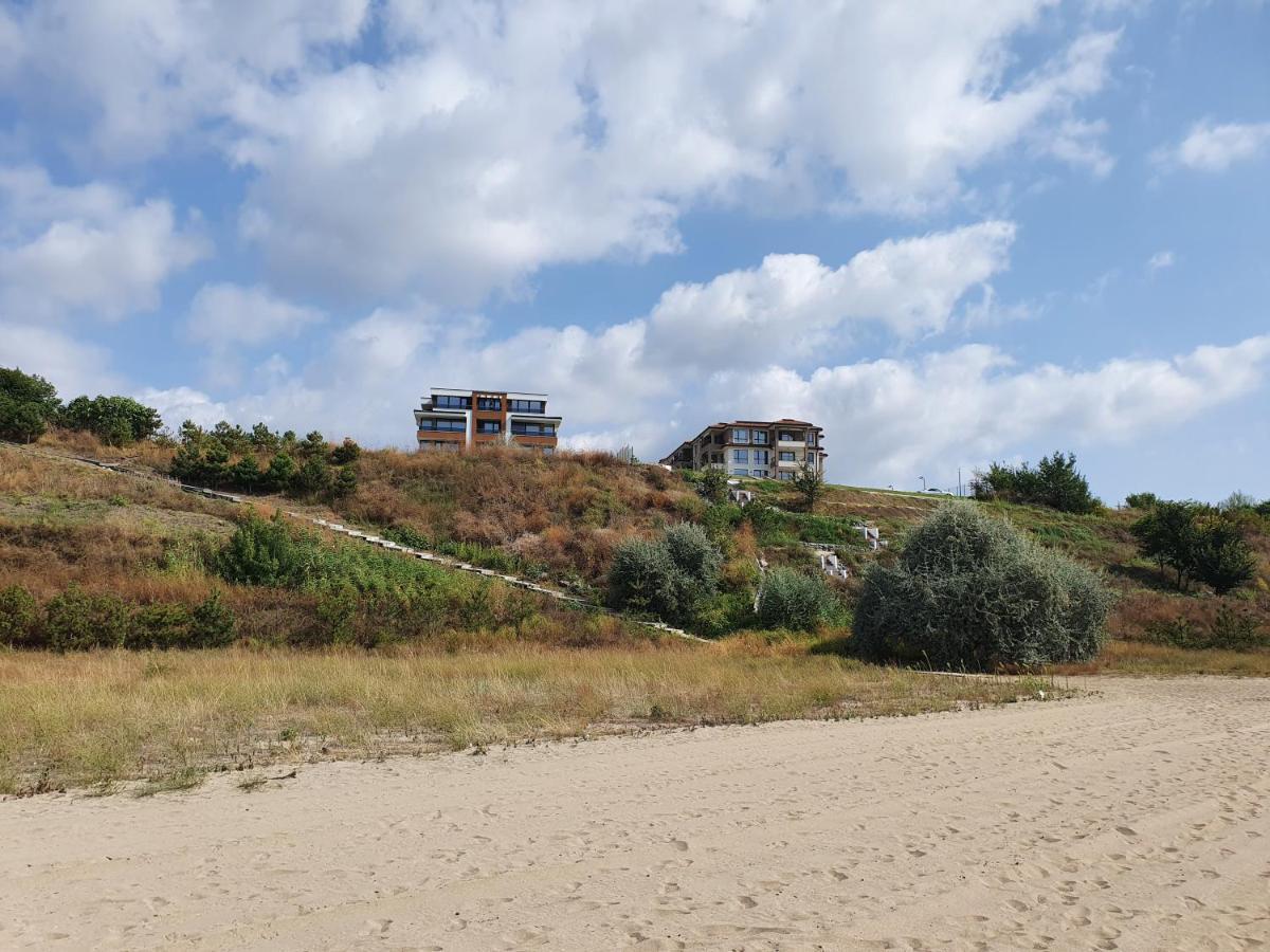 Sarafovo Sea Star Apartment Burgas Bagian luar foto